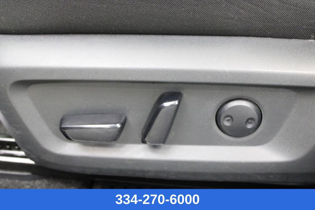 Certified 2023 Nissan Rogue SV image 17