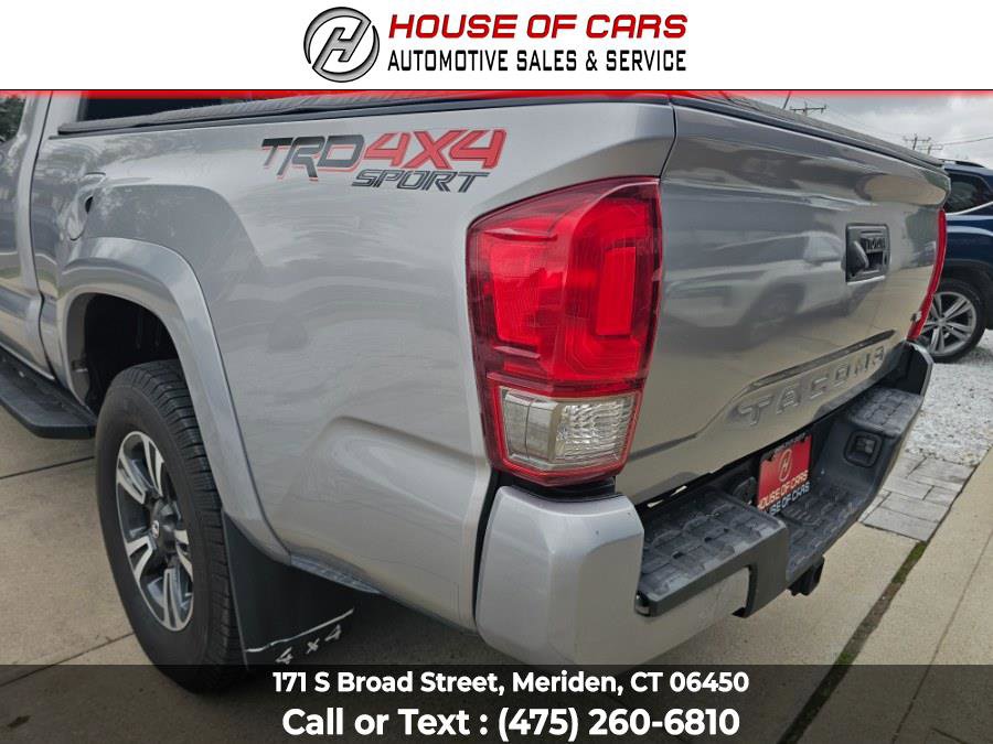 Used 2017 Toyota Tacoma TRD Sport image 17