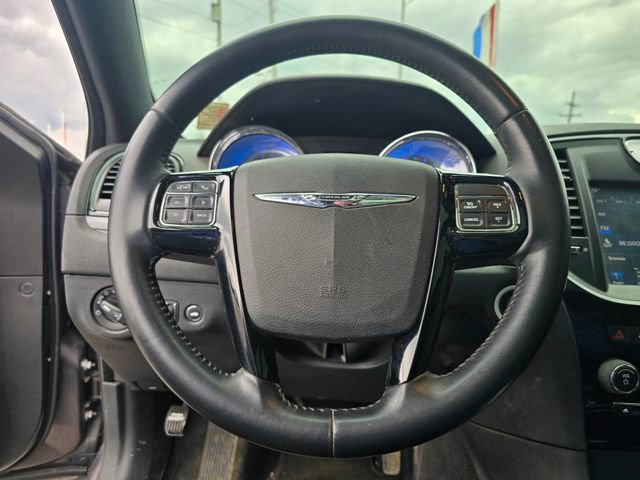 Used 2014 Chrysler 300 S RWD image 24