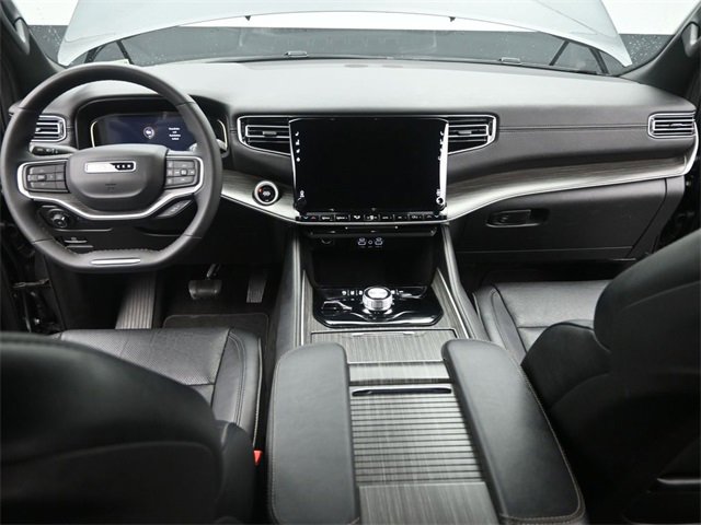 Used 2024 Jeep Wagoneer L Series II w/ Flexible Seating Group image 25