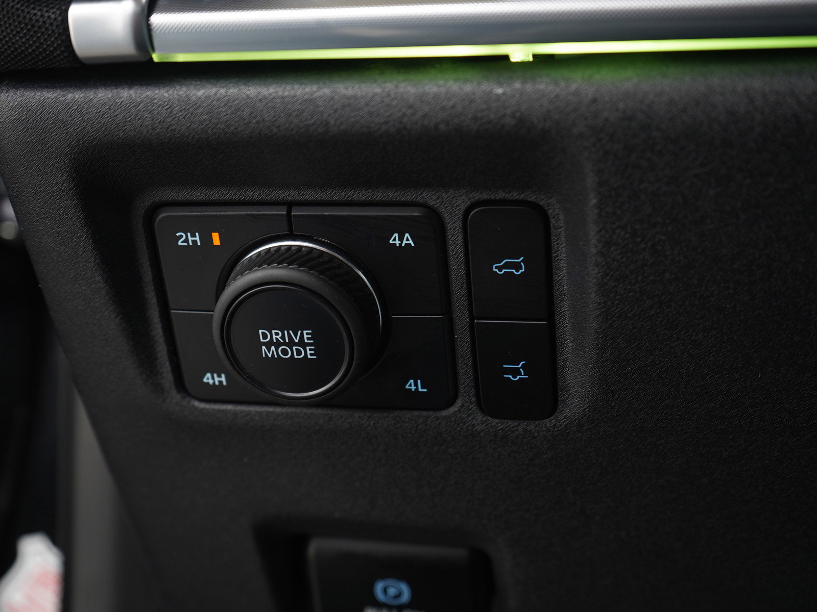 Used 2025 Ford Expedition Platinum AWD/4WD image 31