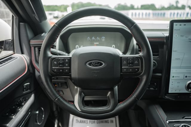 Used 2024 Ford Expedition Limited AWD/4WD image 40