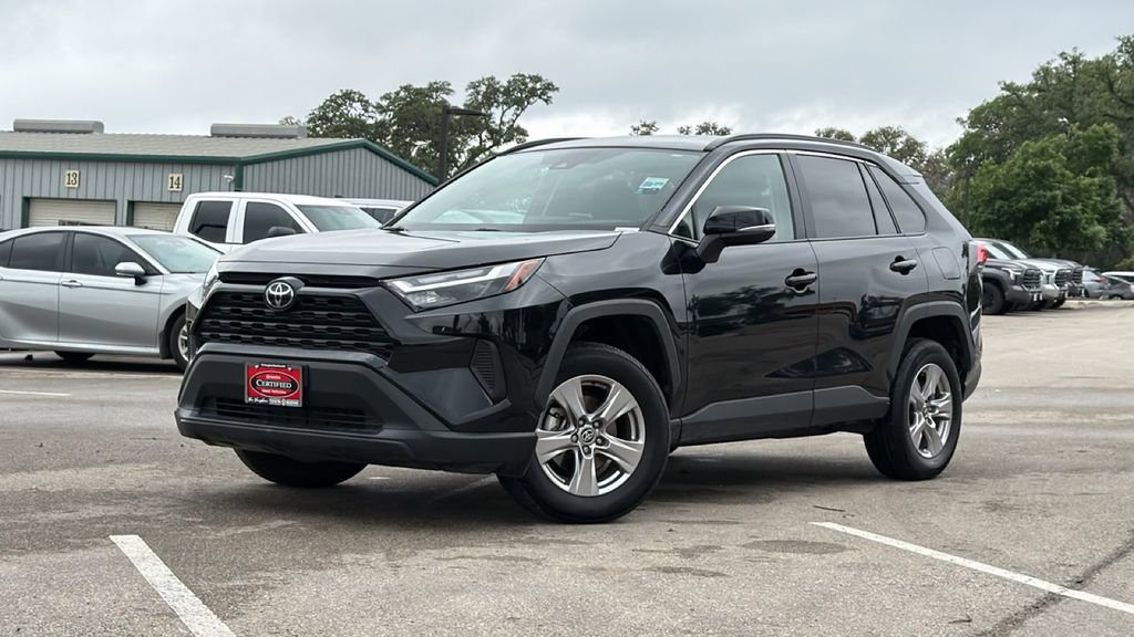 Certified 2025 Toyota RAV4 XLE FWD image 42