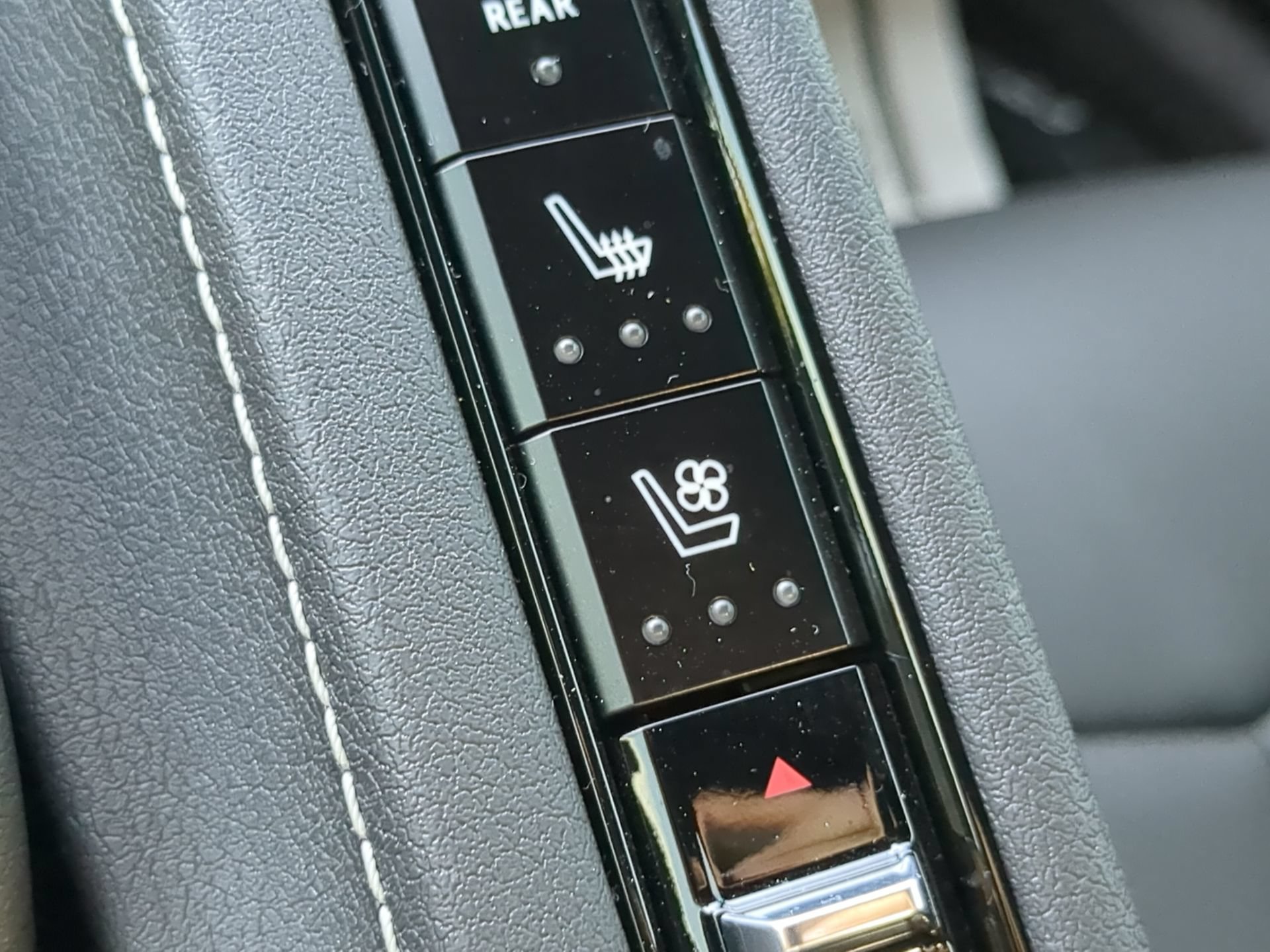 Used 2022 Chevrolet Corvette Stingray Preferred Cpe w/ Z51 Performance Package RWD image 60