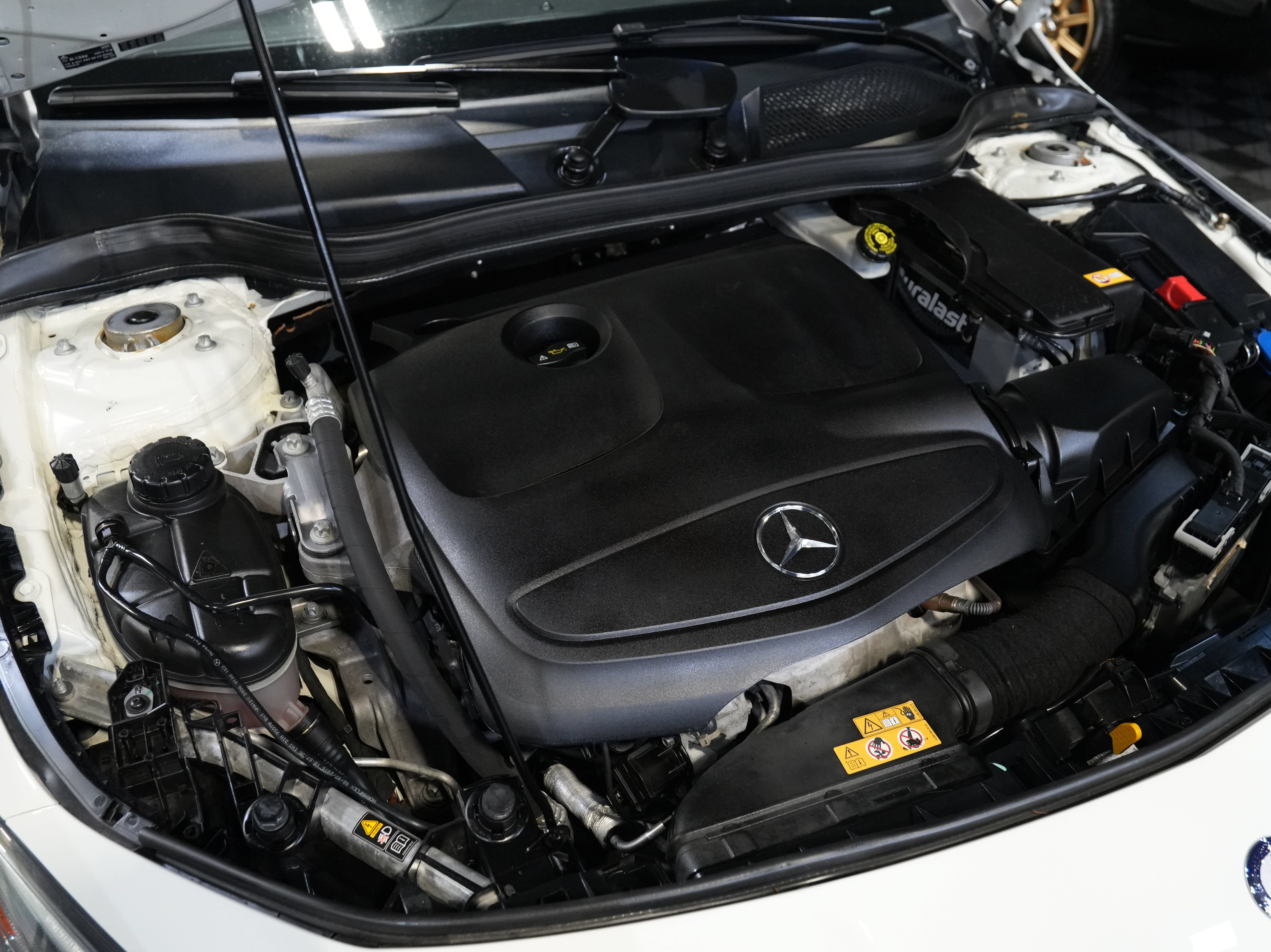 Used 2015 Mercedes-Benz CLA 250 image 46