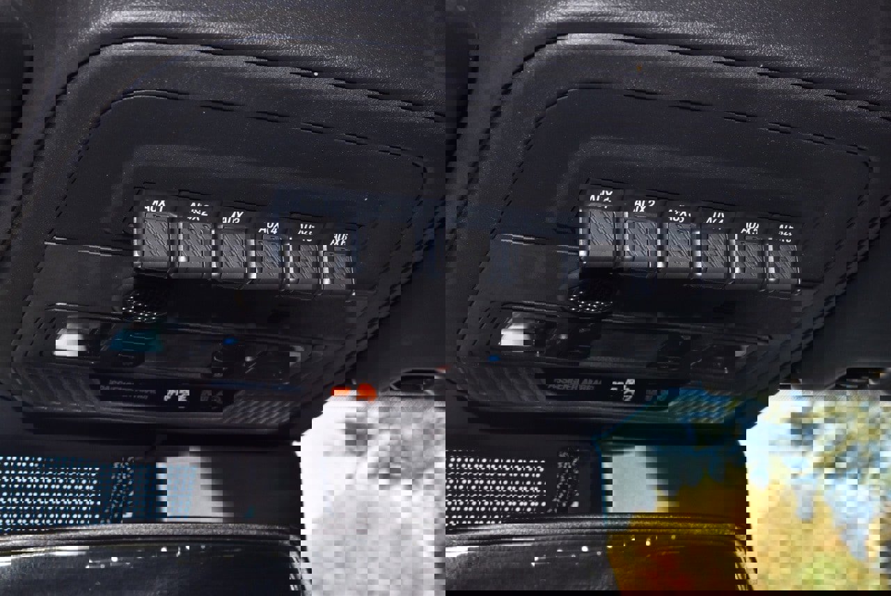 Used 2023 Ford Bronco Wildtrak image 38