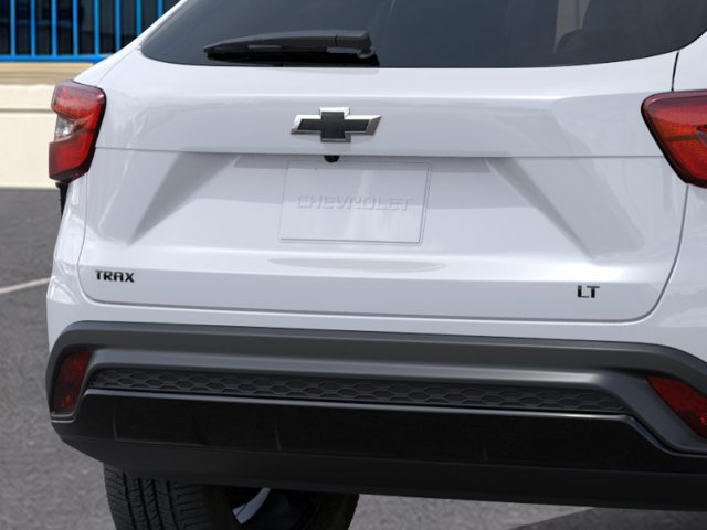 New 2026 Chevrolet Trax LT w/ Midnight Edition FWD image 14