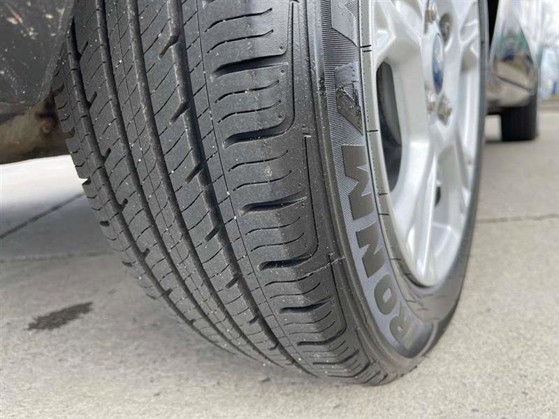 Used 2016 Ford Fiesta SE image 26