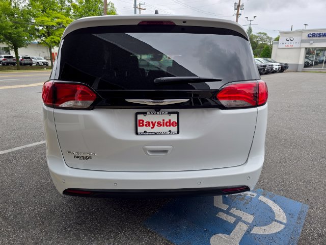 New 2027 Chrysler Pacifica LX FWD image 35