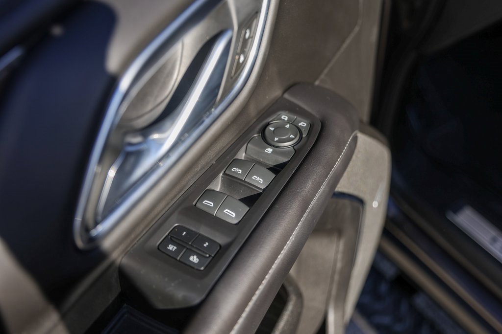 Used 2021 Chevrolet Suburban Z71 image 23