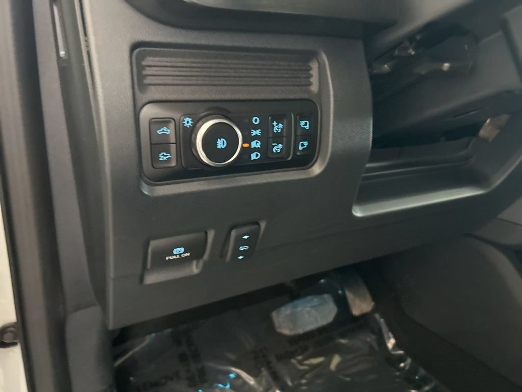 Used 2025 Ford F350 Lariat AWD/4WD image 42