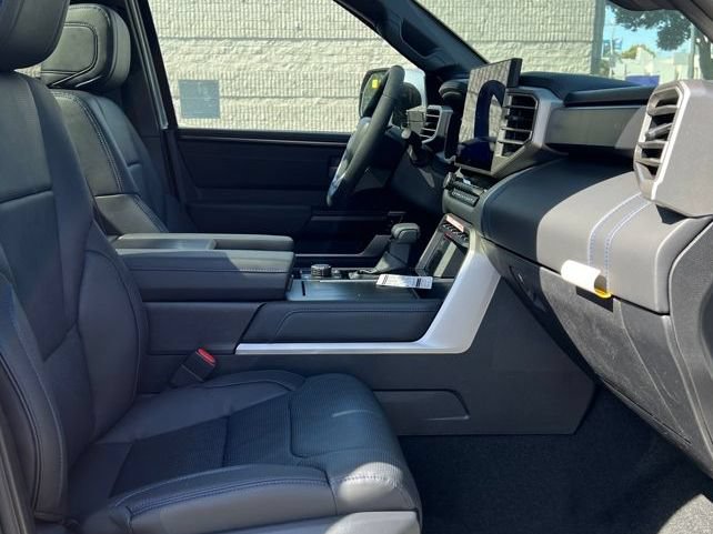 New 2026 Toyota Sequoia Platinum w/ TRD Off-Road Package AWD/4WD image 17