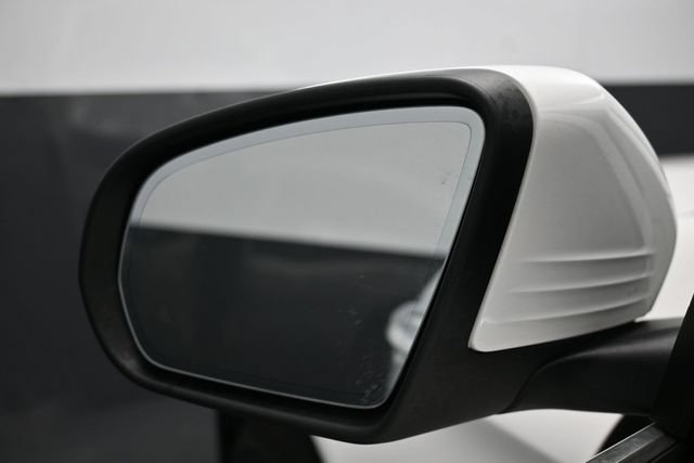 Used 2021 Mercedes-Benz GLC 300 w/ Premium Package image 4