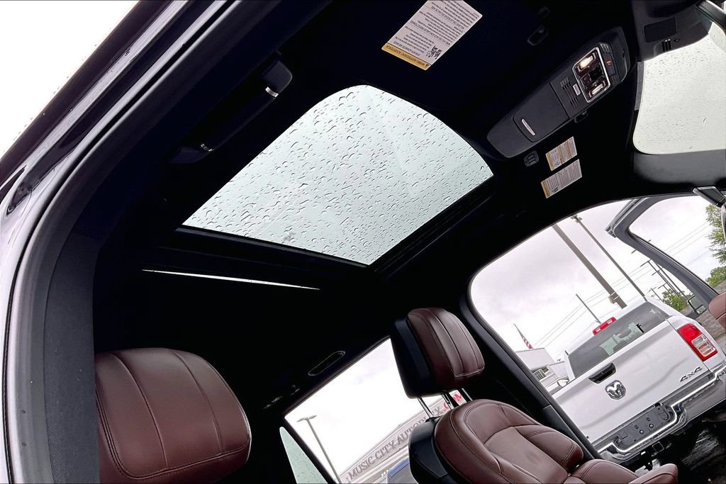 Used 2025 Lincoln Navigator L Reserve AWD/4WD image 29