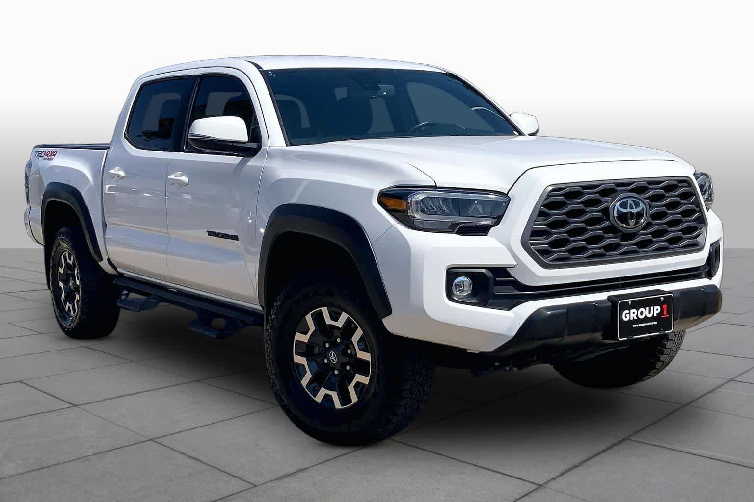 Used 2021 Toyota Tacoma TRD Off-Road w/ Technology Package AWD/4WD image 3