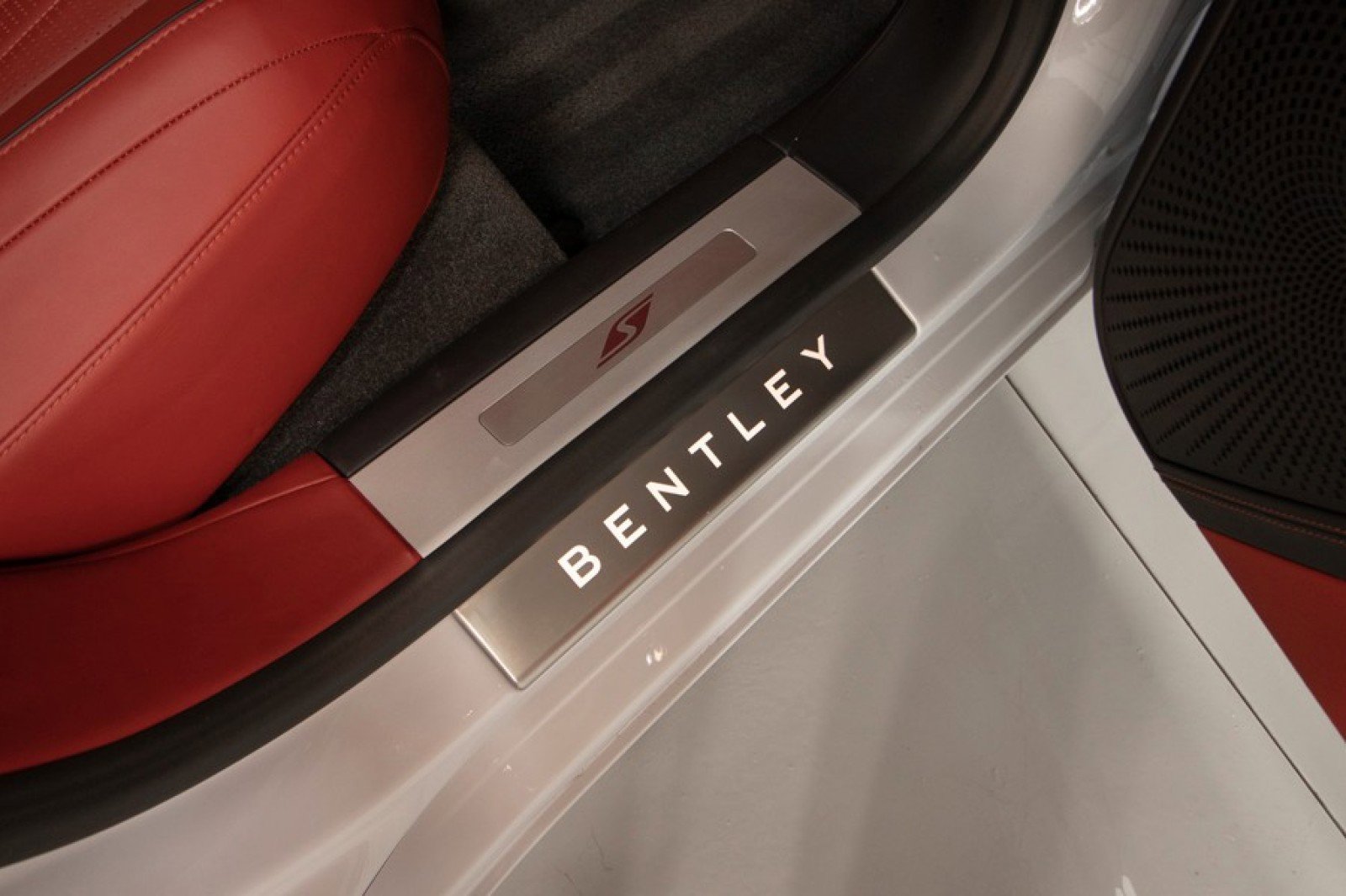 Used 2023 Bentley Flying Spur Flying Spur image 59