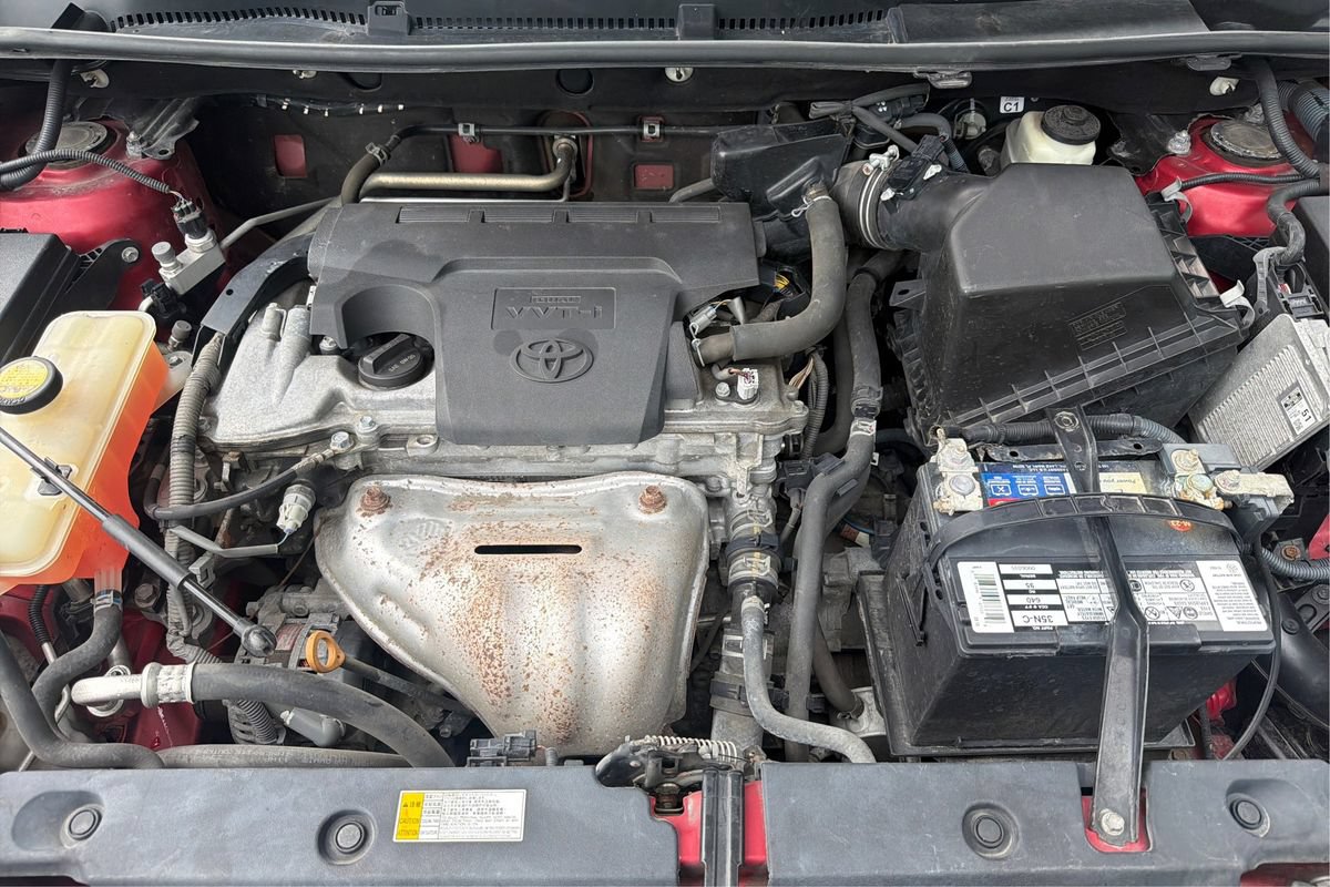 Used 2017 Toyota RAV4 LE FWD image 22