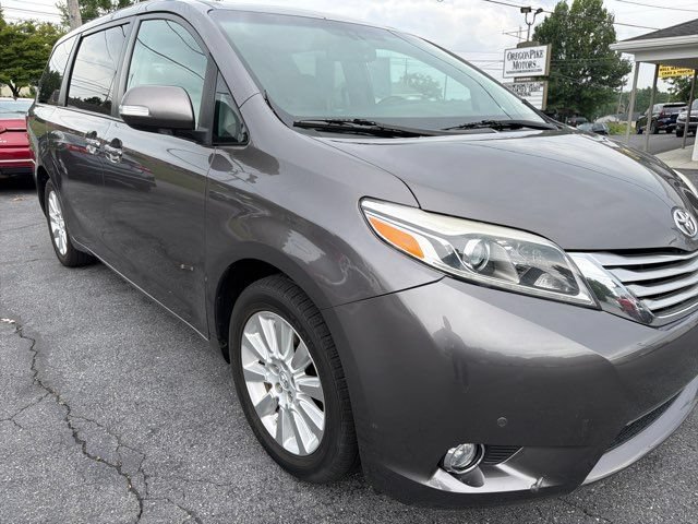 Used 2015 Toyota Sienna Limited Premium w/ Four Season Floor Mat Package AWD/4WD image 5