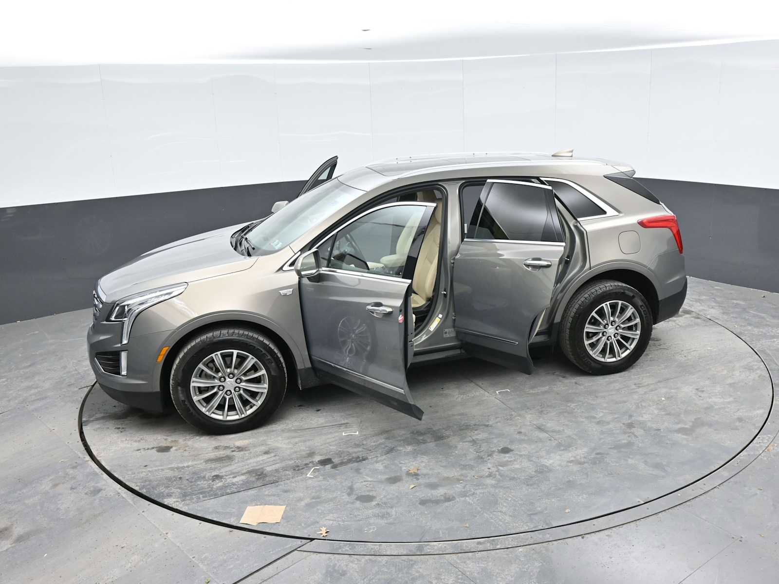 Used 2019 Cadillac XT5 Luxury AWD/4WD image 50