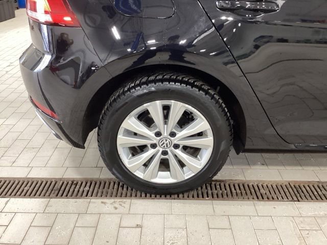 Used 2020 Volkswagen Golf 4-Door image 23