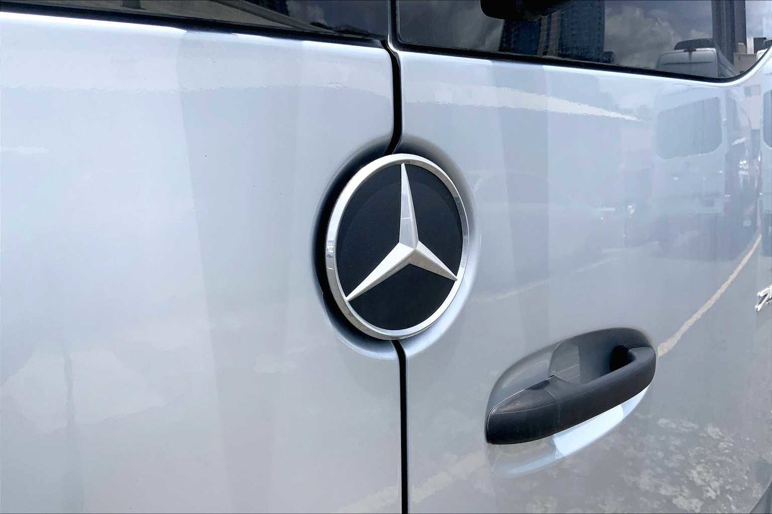 New 2025 Mercedes-Benz Sprinter 2500 image 13