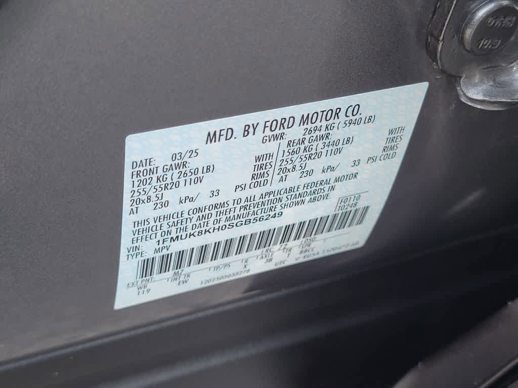 Certified 2025 Ford Explorer ST-Line image 19