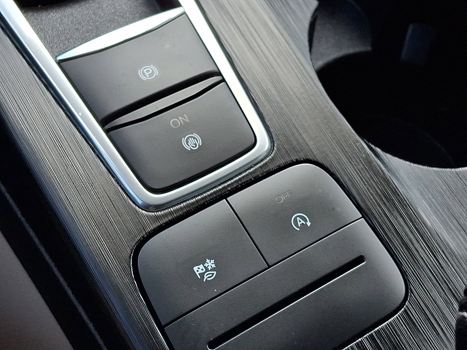 Used 2022 Ford Escape SEL image 24