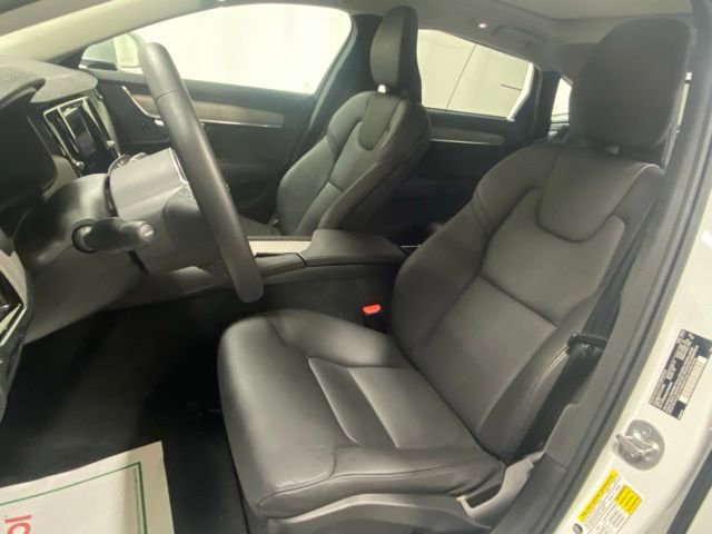 Certified 2025 Volvo S90 B6 Plus image 10