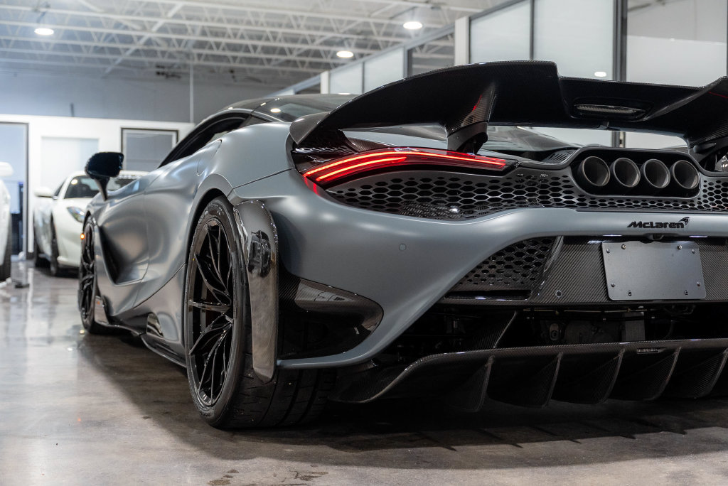 Used 2021 McLaren 765LT RWD image 33