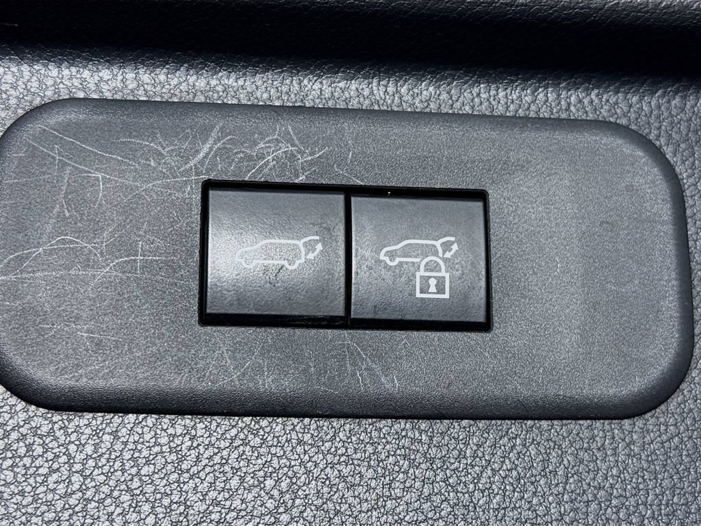 Used 2024 Toyota Grand Highlander AWD image 31