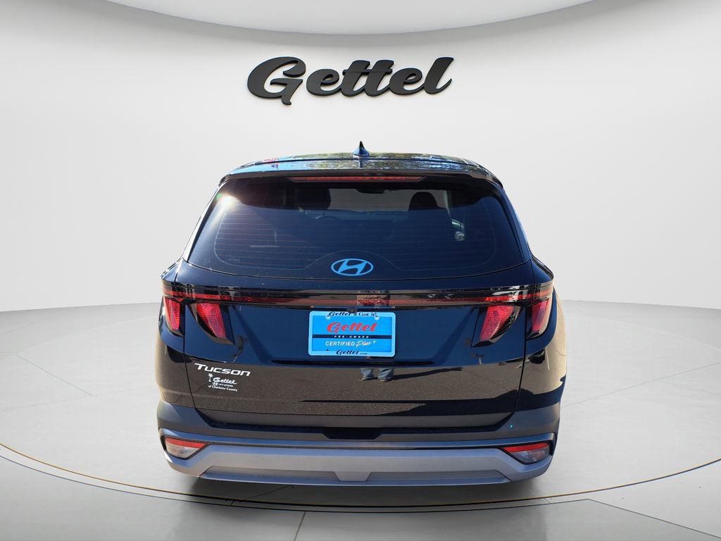 Used 2025 Hyundai Tucson SE image 6