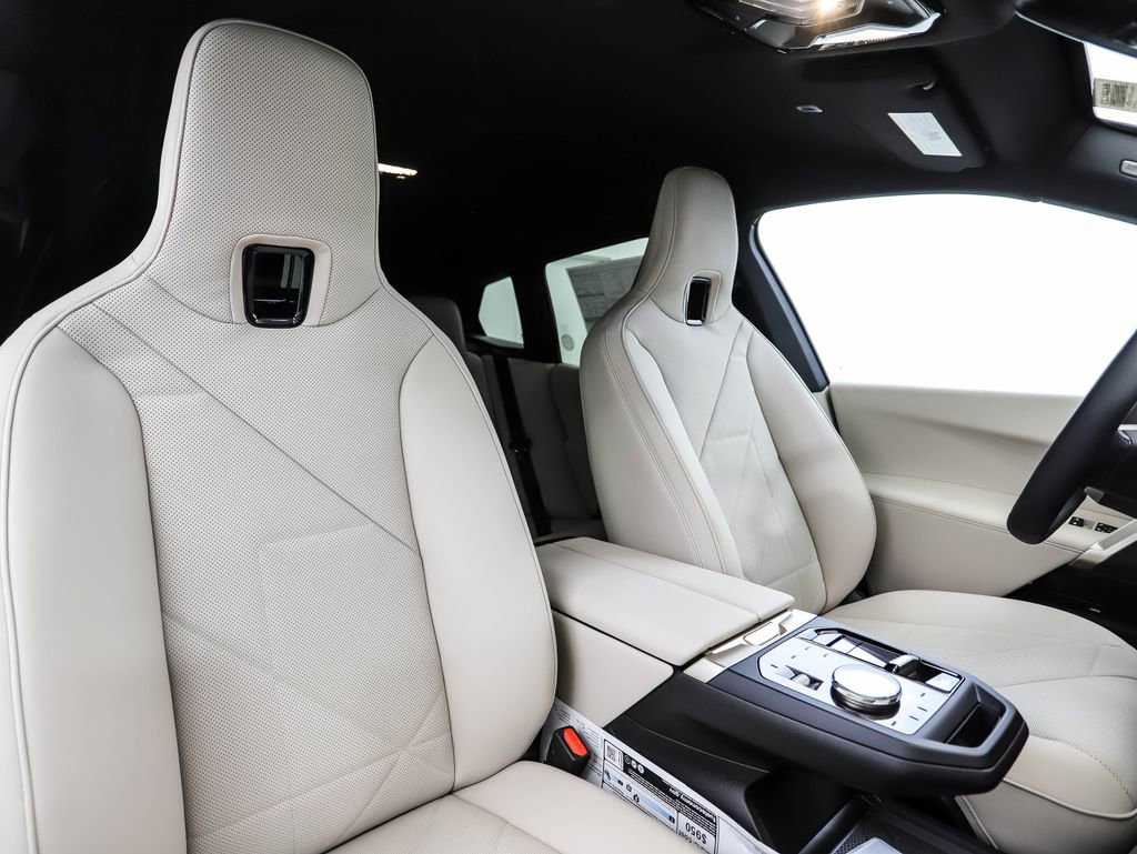 New 2026 BMW iX xDrive45 w/ Premium Package image 32