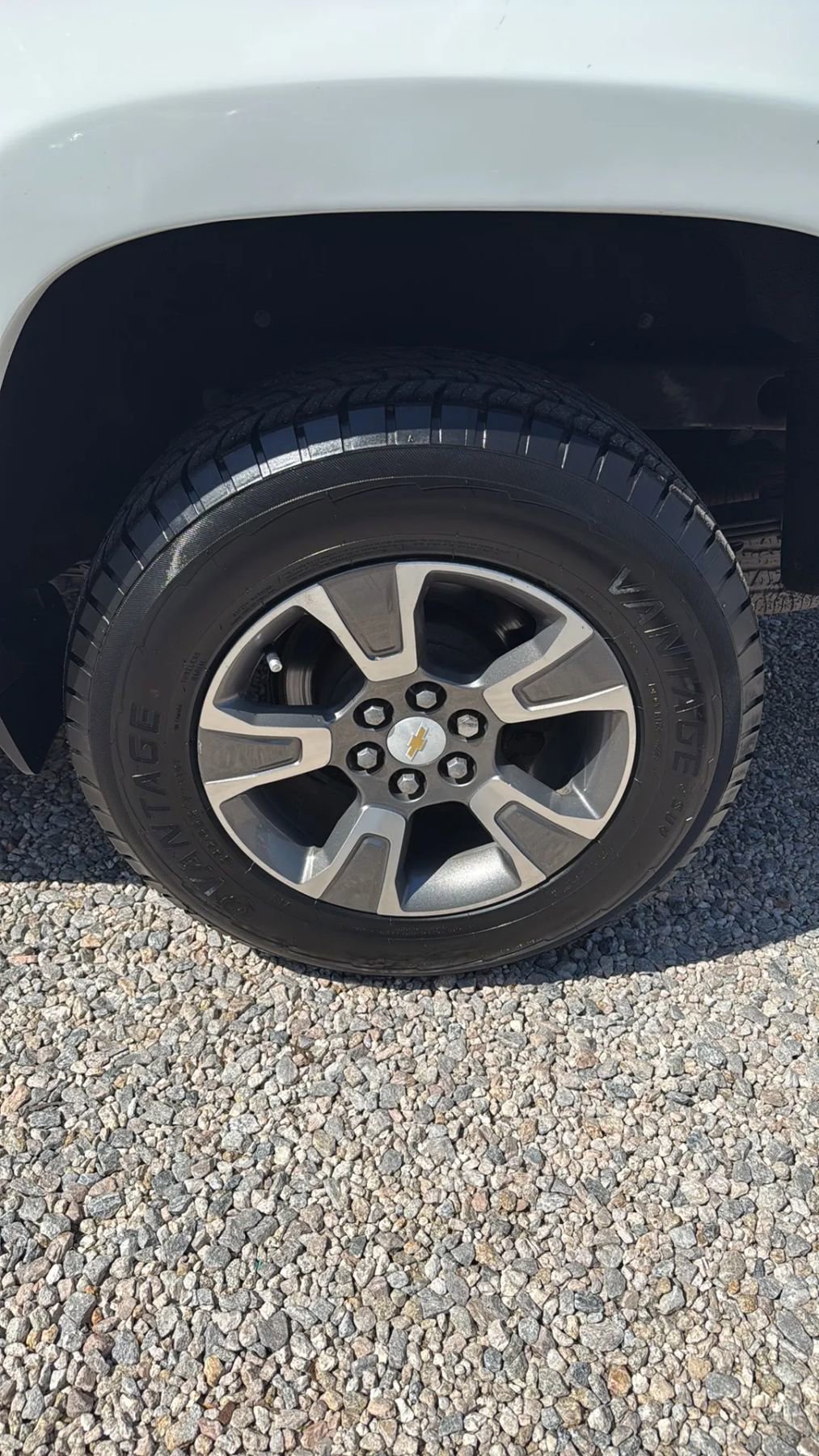 Used 2016 Chevrolet Colorado Z71 AWD/4WD image 35