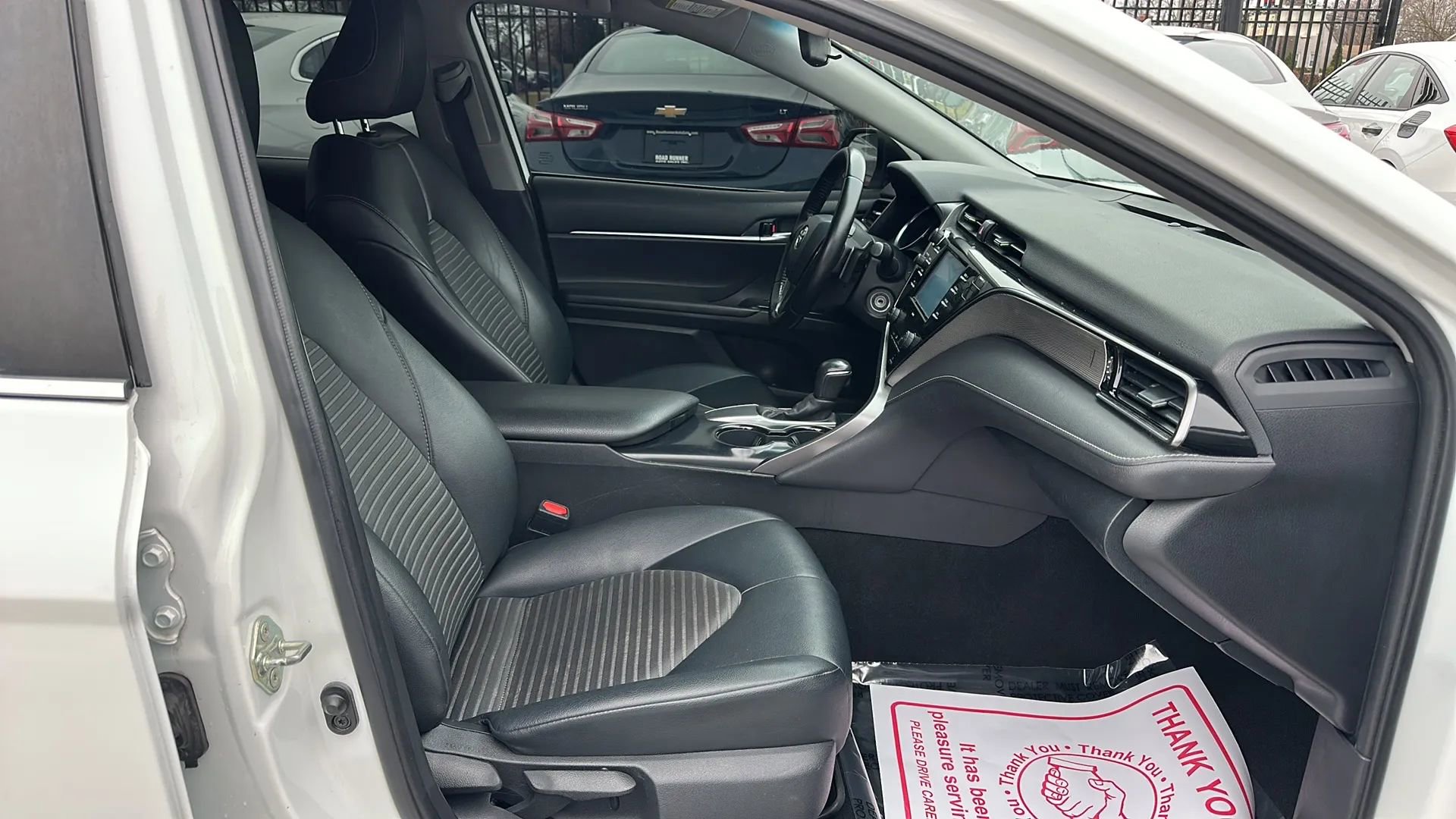 Used 2020 Toyota Camry SE image 15