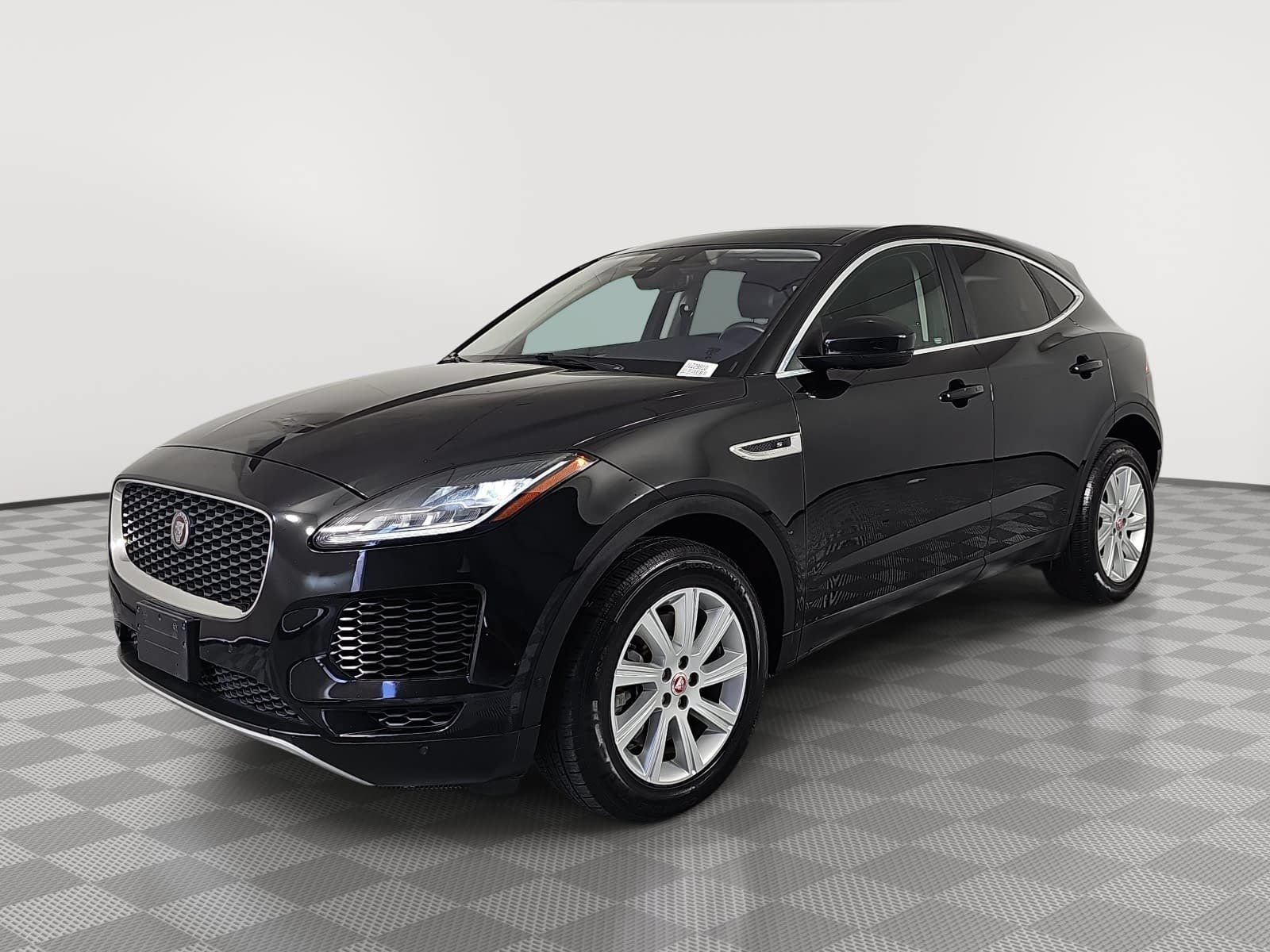 Used 2018 Jaguar E-PACE S AWD/4WD image 4