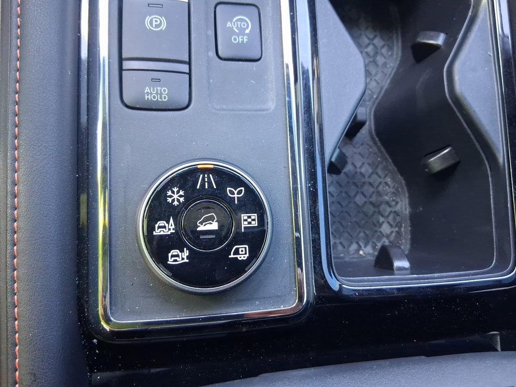 Used 2025 Nissan Pathfinder Rock Creek image 30