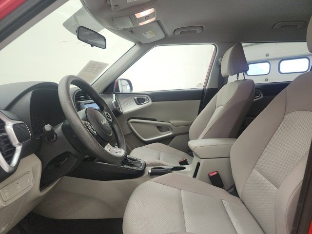 Used 2022 Kia Soul LX image 14