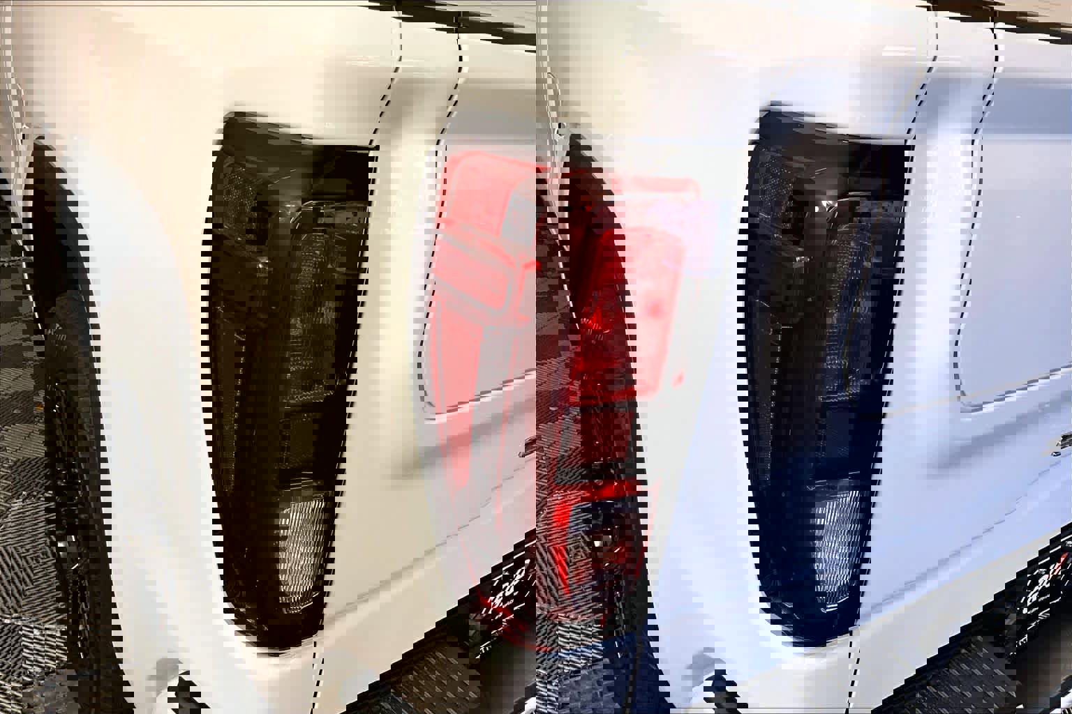 Used 2025 GMC Sierra 1500 Elevation w/ Preferred Package image 28