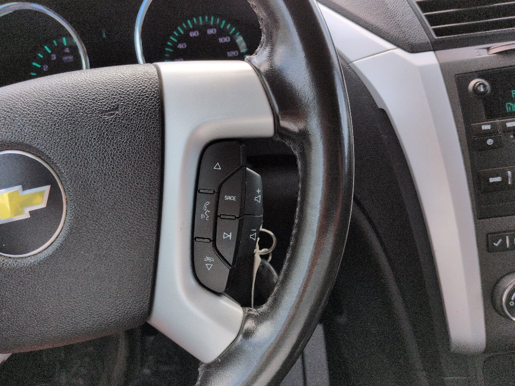 Used 2012 Chevrolet Traverse LT FWD image 16