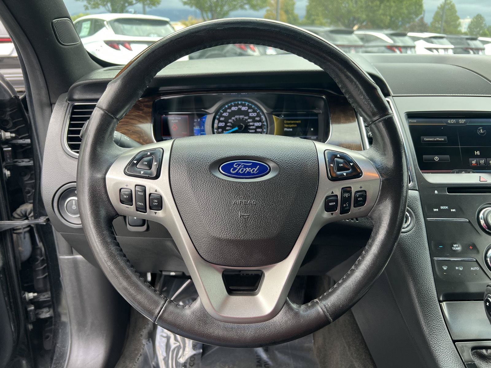 Used 2015 Ford Taurus Limited FWD image 6