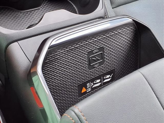New 2026 GMC Terrain AT4 w/ Technology Package II AWD/4WD image 17