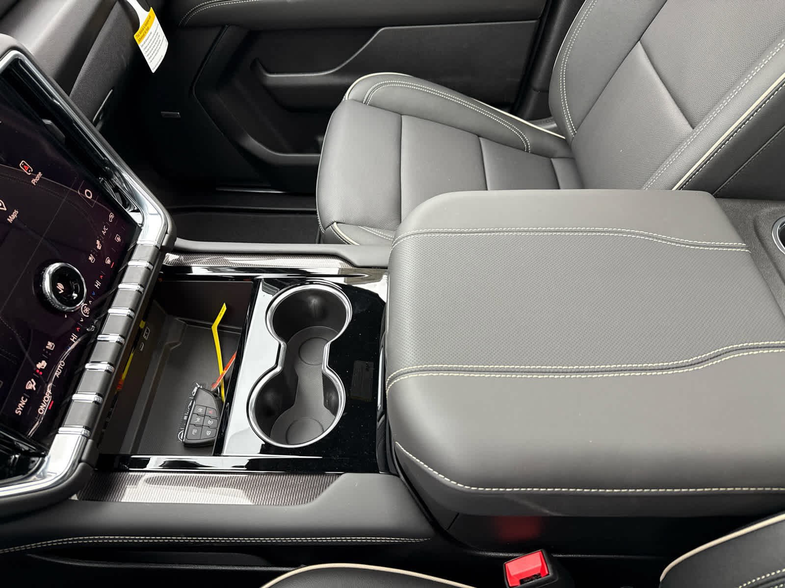 New 2026 GMC Yukon XL Elevation w/ Elevation Premium Package image 26