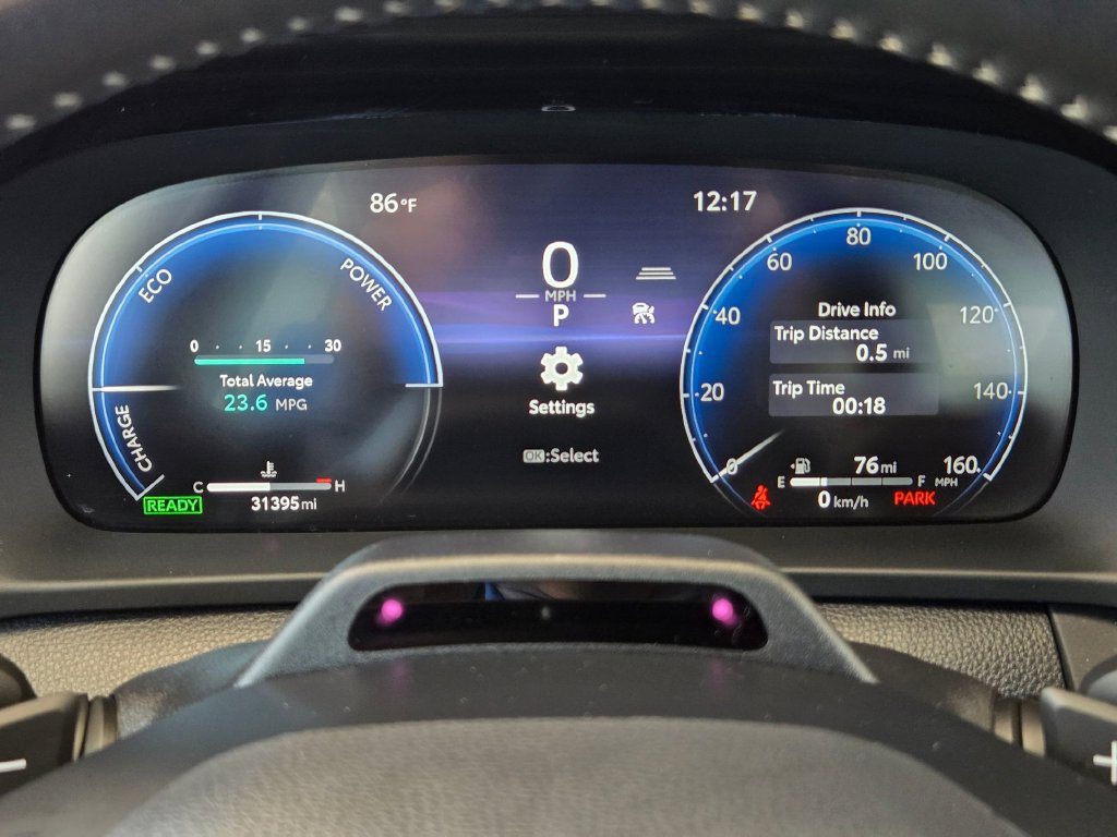 Used 2025 Toyota Crown Platinum AWD/4WD image 24