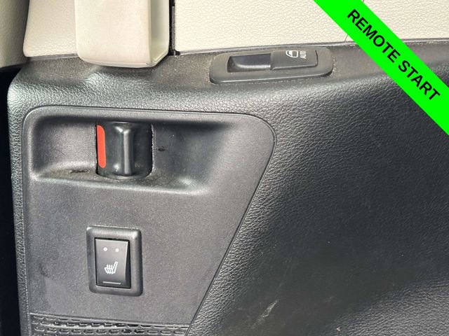 Used 2023 Chrysler Pacifica Limited FWD image 29