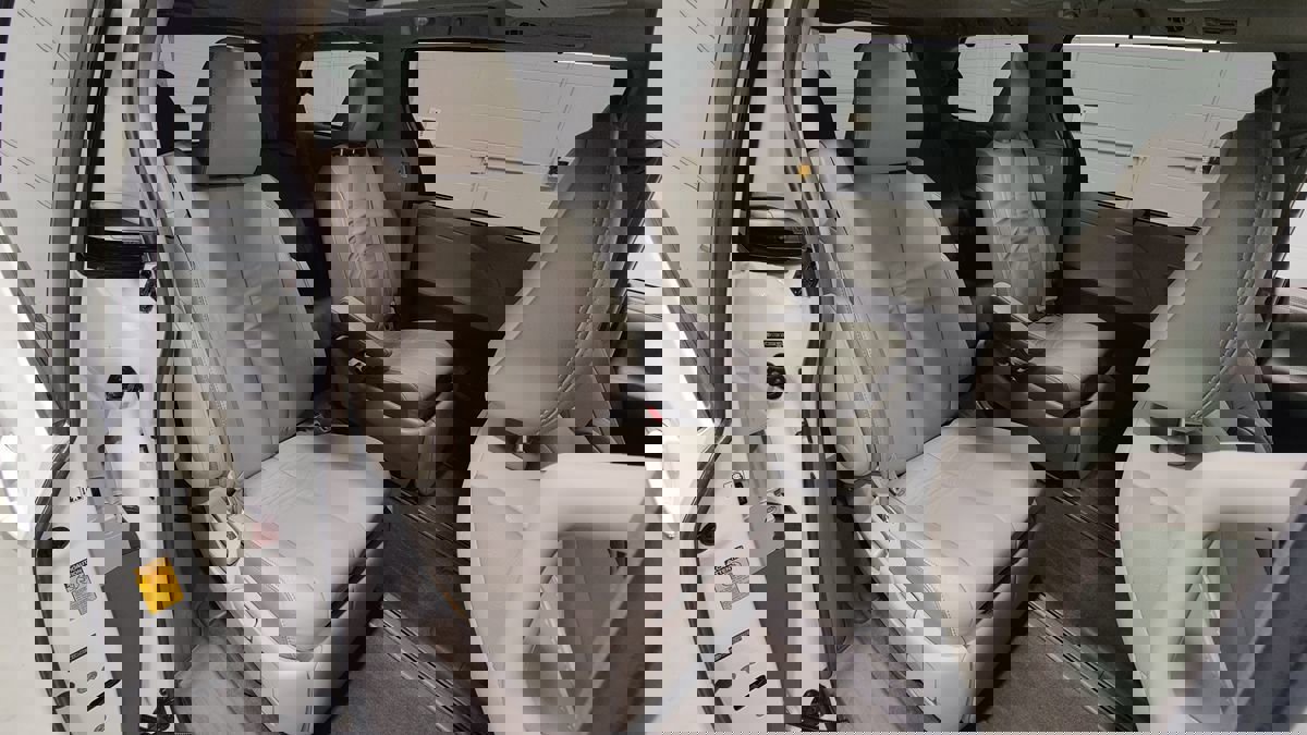 Used 2013 Toyota Sienna Limited w/ Premium Pkg image 14