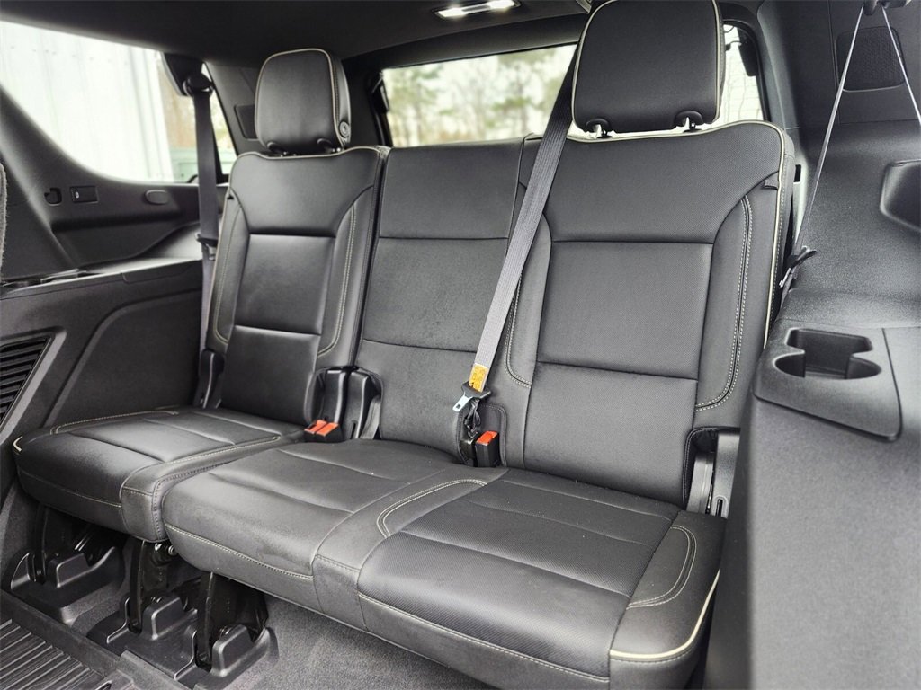 Used 2023 GMC Yukon SLT image 17