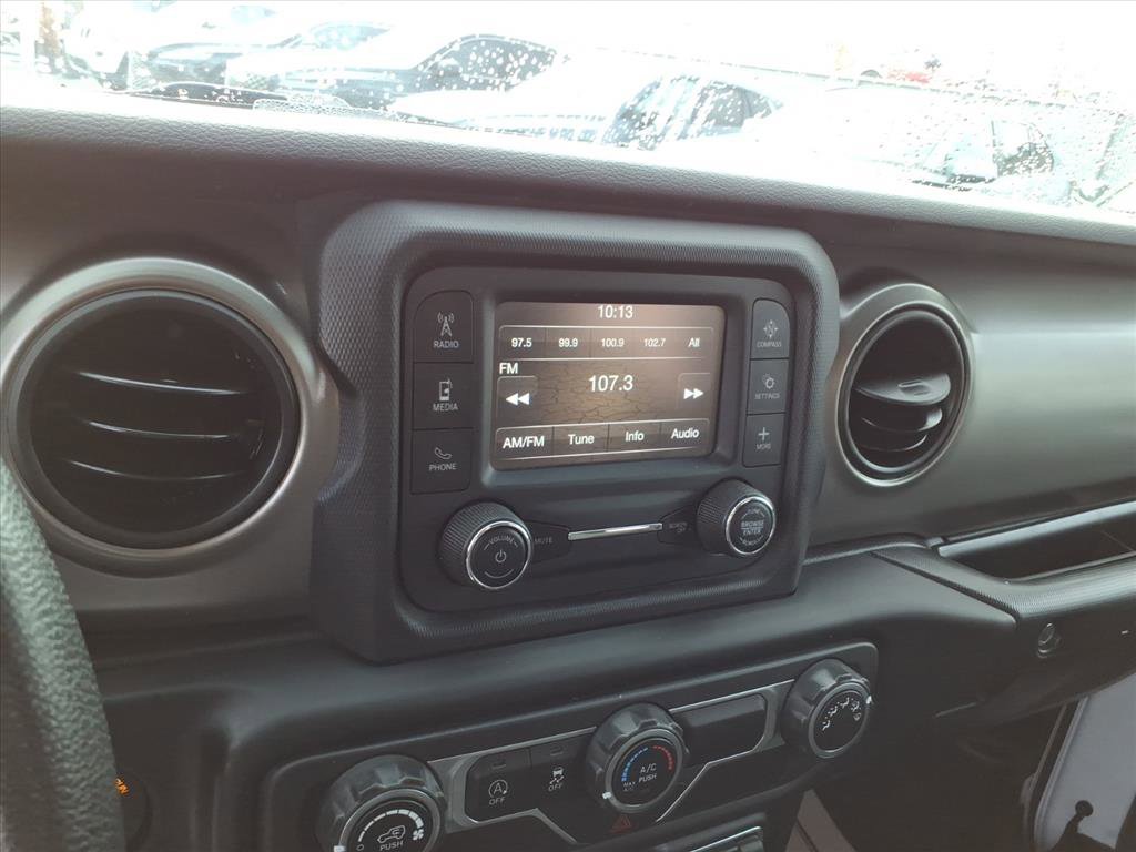 Used 2020 Jeep Wrangler Sport image 19