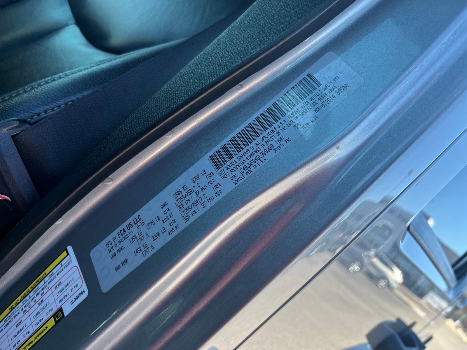 Used 2016 Jeep Wrangler Unlimited Rubicon image 26