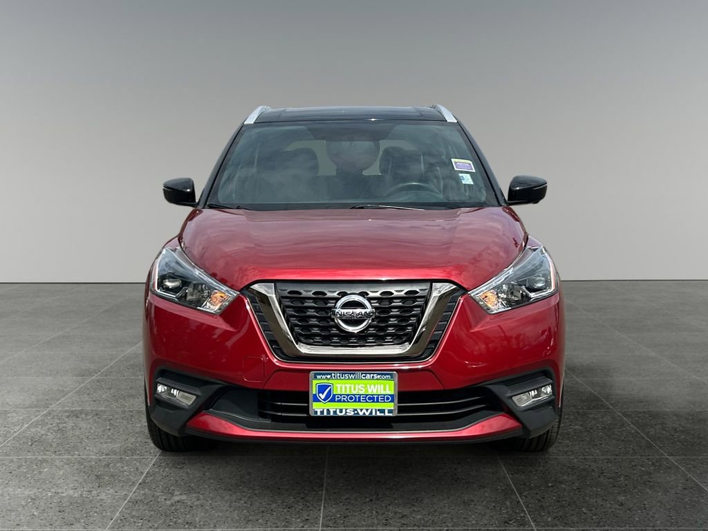 Used 2019 Nissan Kicks SR w/ SR Premium Package image 2