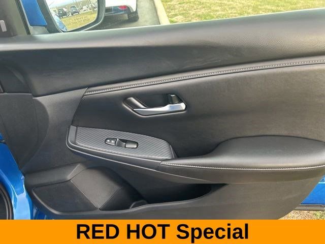 Used 2024 Nissan Sentra SV image 39